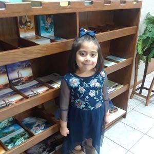 Meet your Posher, Janeth